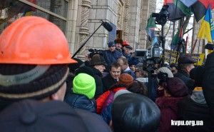 Mines minister Demchyshyn was mobbed by the protesting miners on 29 January